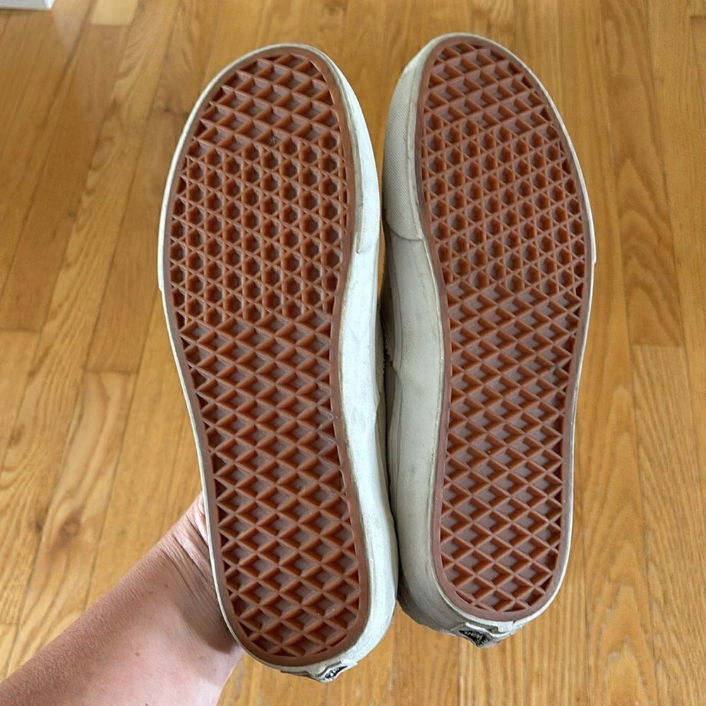 Vans Classic Slip-On Shoes in Gray Suede | Slides Women’s 10 Men’s 8.5 - Picture 7 of 8